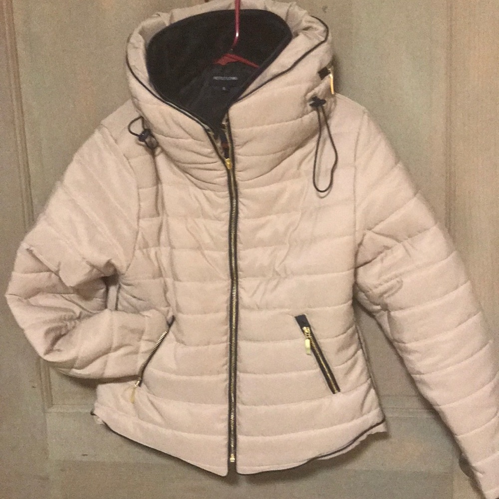 XL tan puffer coat